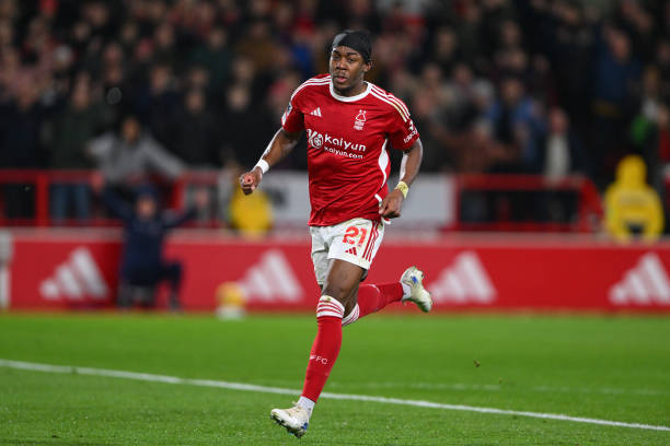 丝们充满期 丝们充满期